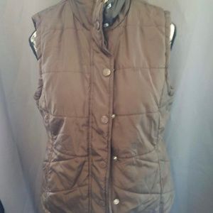 COPY - B .U.M equipment casual comfort brown vest